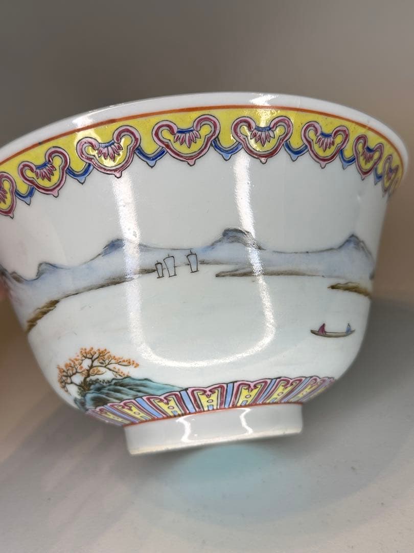 乾隆年製 底款 内側緑地 外側彩絵 人物風景文 碗 鉢古董品