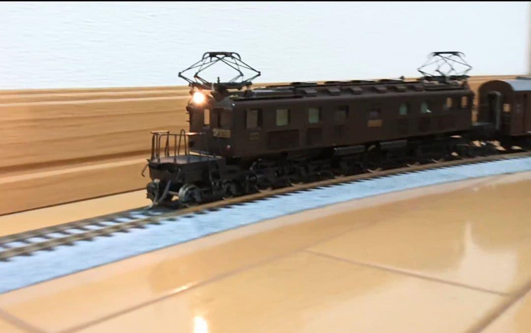 HOゲージ 天賞堂 EF57電気機関車、動作調整済