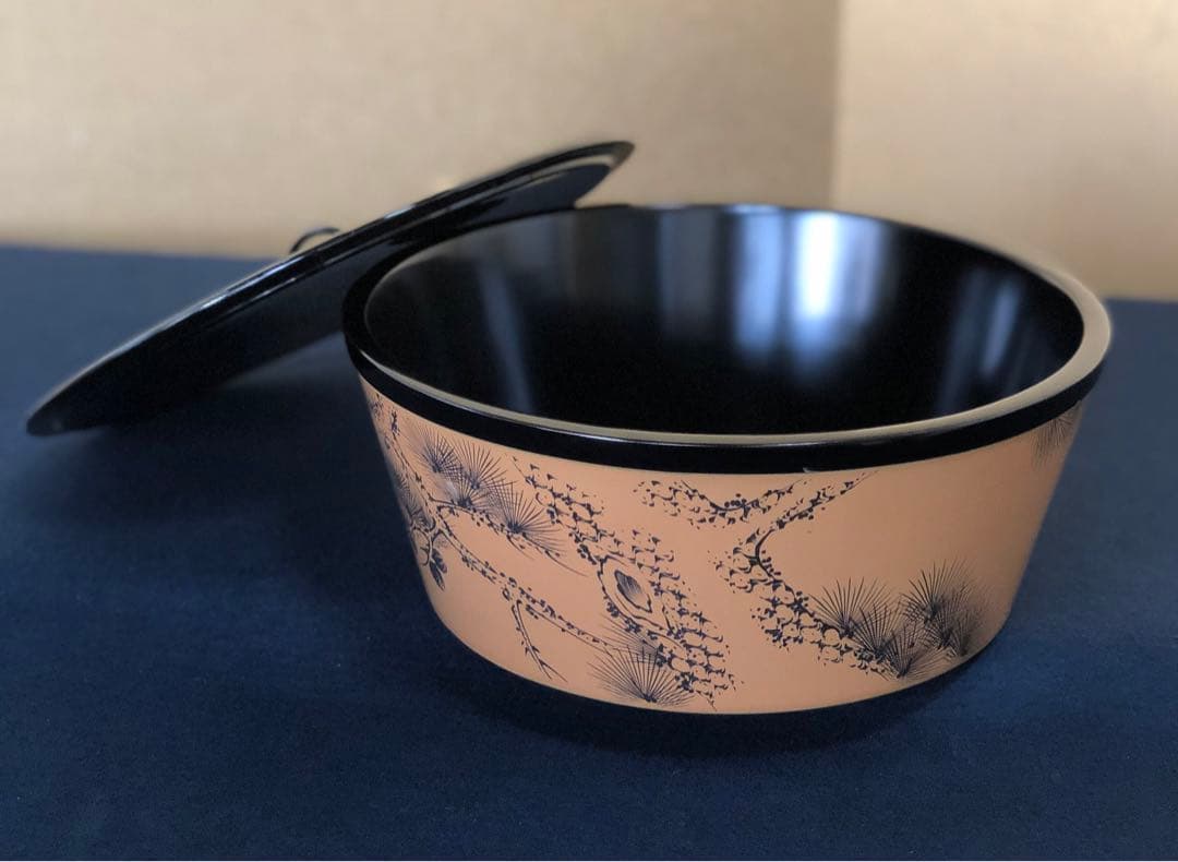 《R》輪島塗 松文彫 水指 人間国宝 前大峰 花押 底印 共箱 250826G2