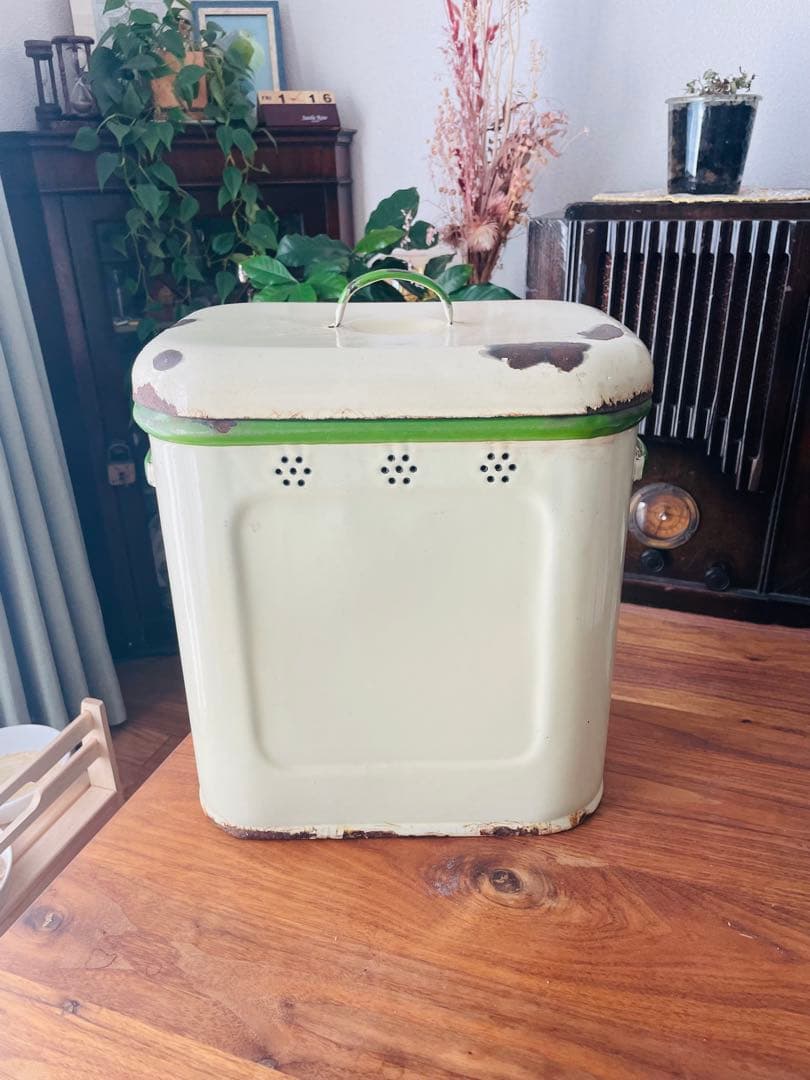 ビンテージ ブレッド缶 1920〜1930年 イギリス製 - メルカリ