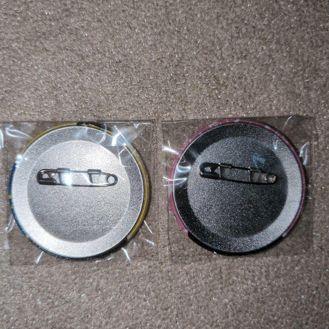 【非売品　新品未開封品】白十字×ブルーロックコラボ　缶バッジ