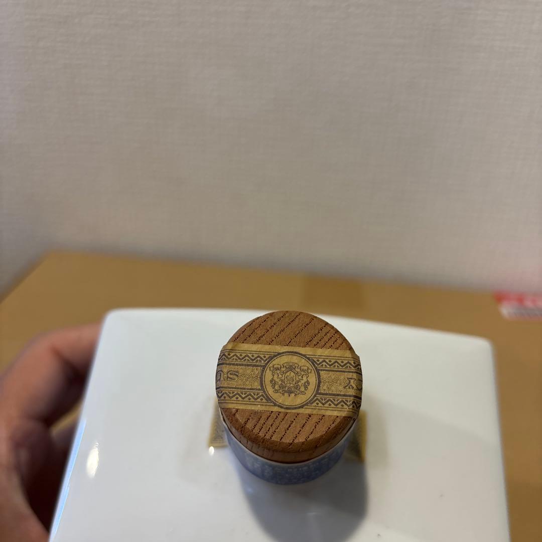 サントリーウイスキーローヤル 福岡'82博記念ボトル 未開封 古酒