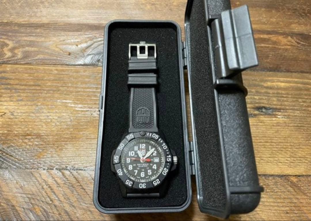 正規品！Luminox 3501 REDHAND 腕時計