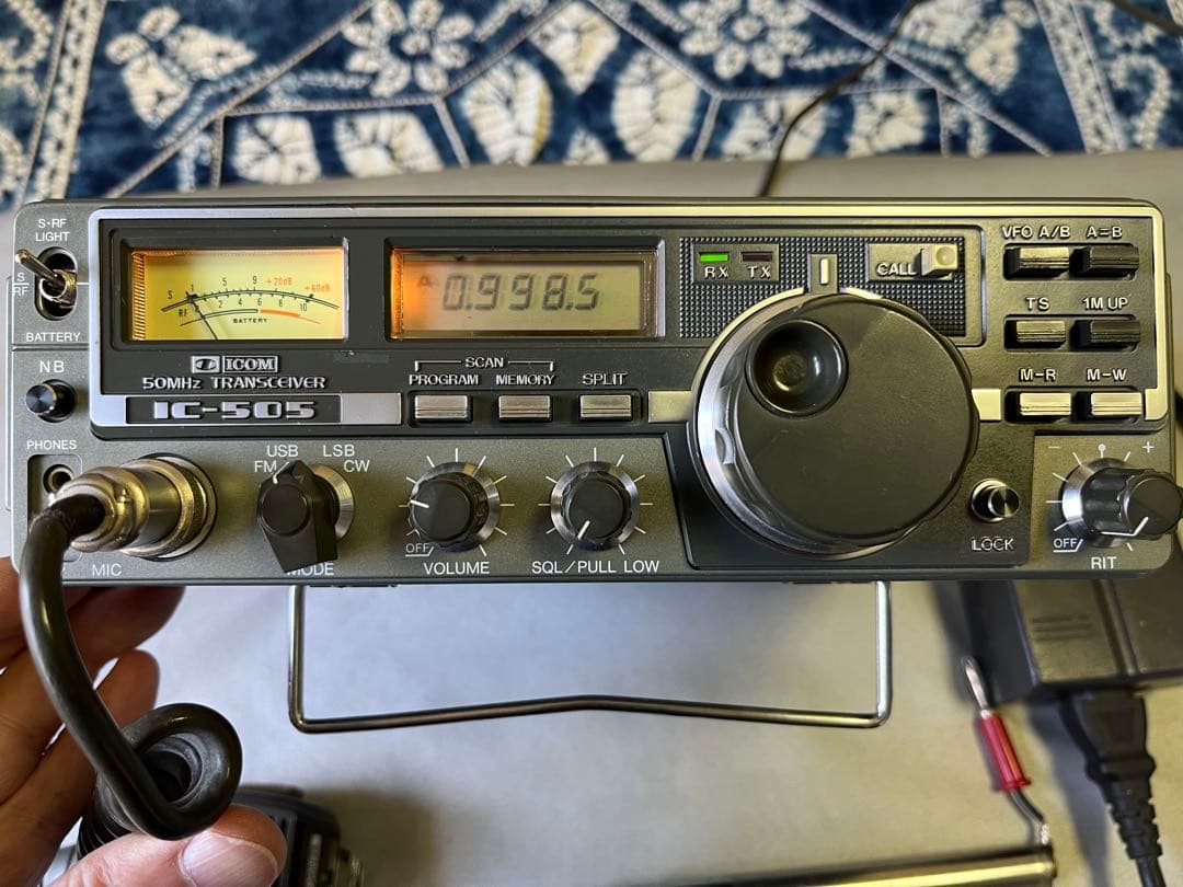 IC-505 50MHz オール￼モード10/3Wトランシーバー￼(AM除く)