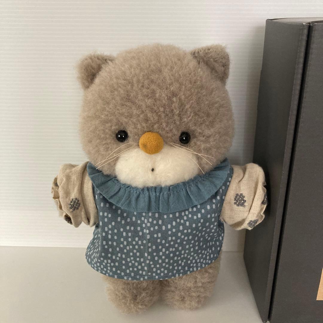 ぬいぐるみねこ作家アーティストベアテディキャット