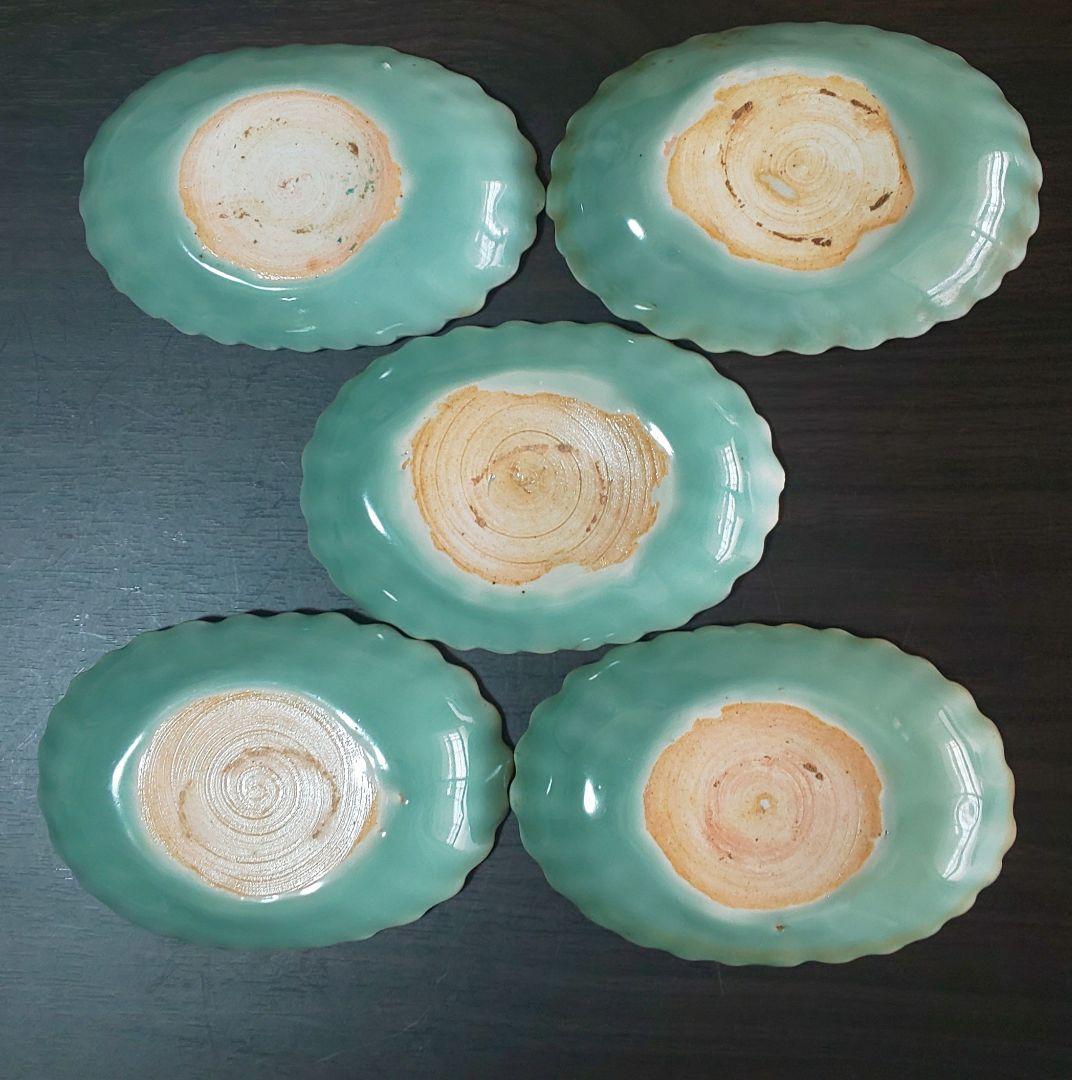 古伊万里 青磁 手書色絵染付 牡丹蝶文 菊花長皿 木箱