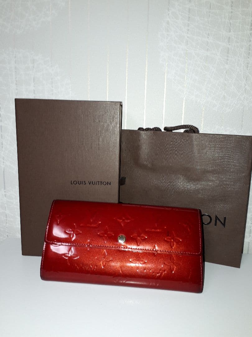 ルイヴィトン 財布 値下げしました。