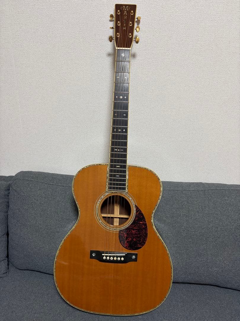 超希少彫刻ペグ】Martin OM-42 - メルカリ