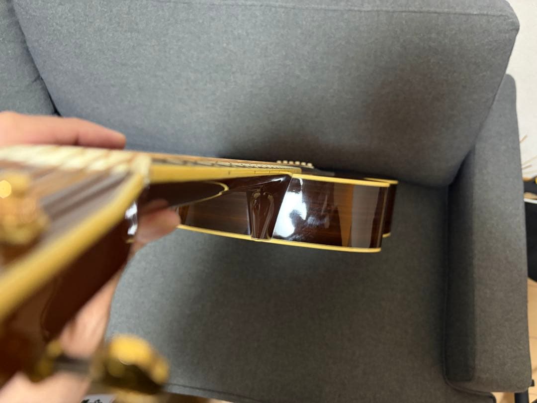 超希少彫刻ペグ】Martin OM-42 - メルカリ