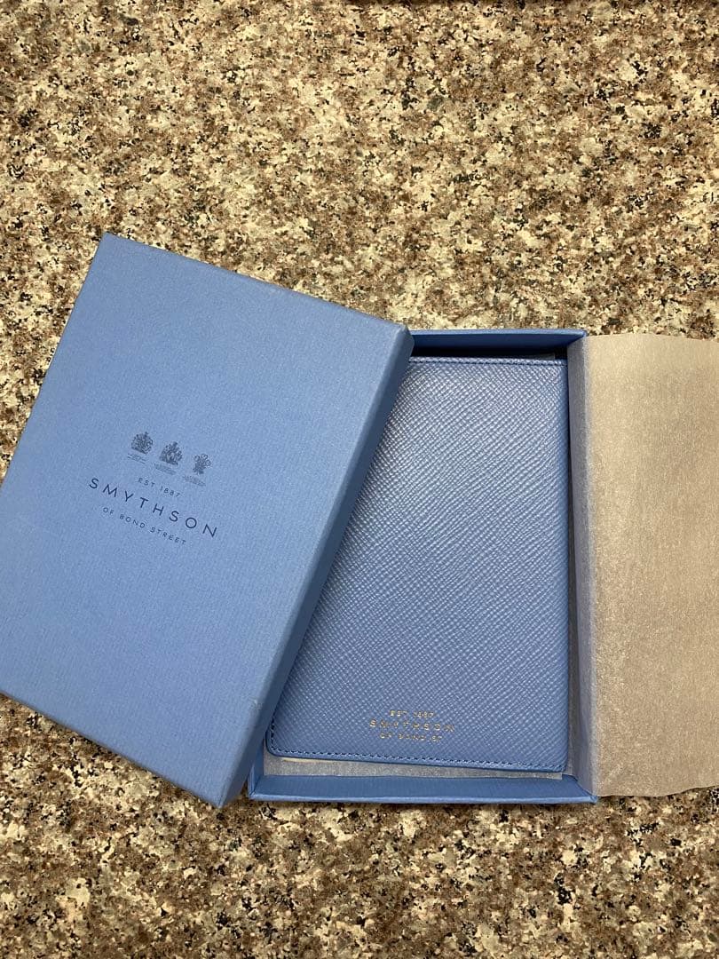SMYTHSON ライトブルーパスポートケース 旅行用品