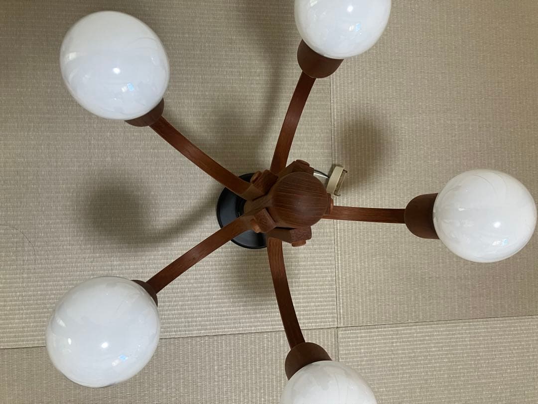 ゴ*ド様 DOMUS 木製シャンデリア C1878 ドイツ製 チーク材 ヨーロッ