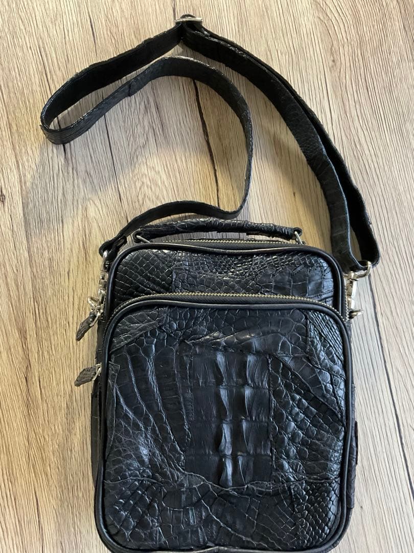 美品アウトレット本物クロコダイルスクラップのバッグメンズ黒1点限り