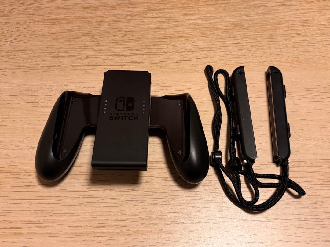 バッテリー強化版　SDカード付　Nintendo Switch 本体