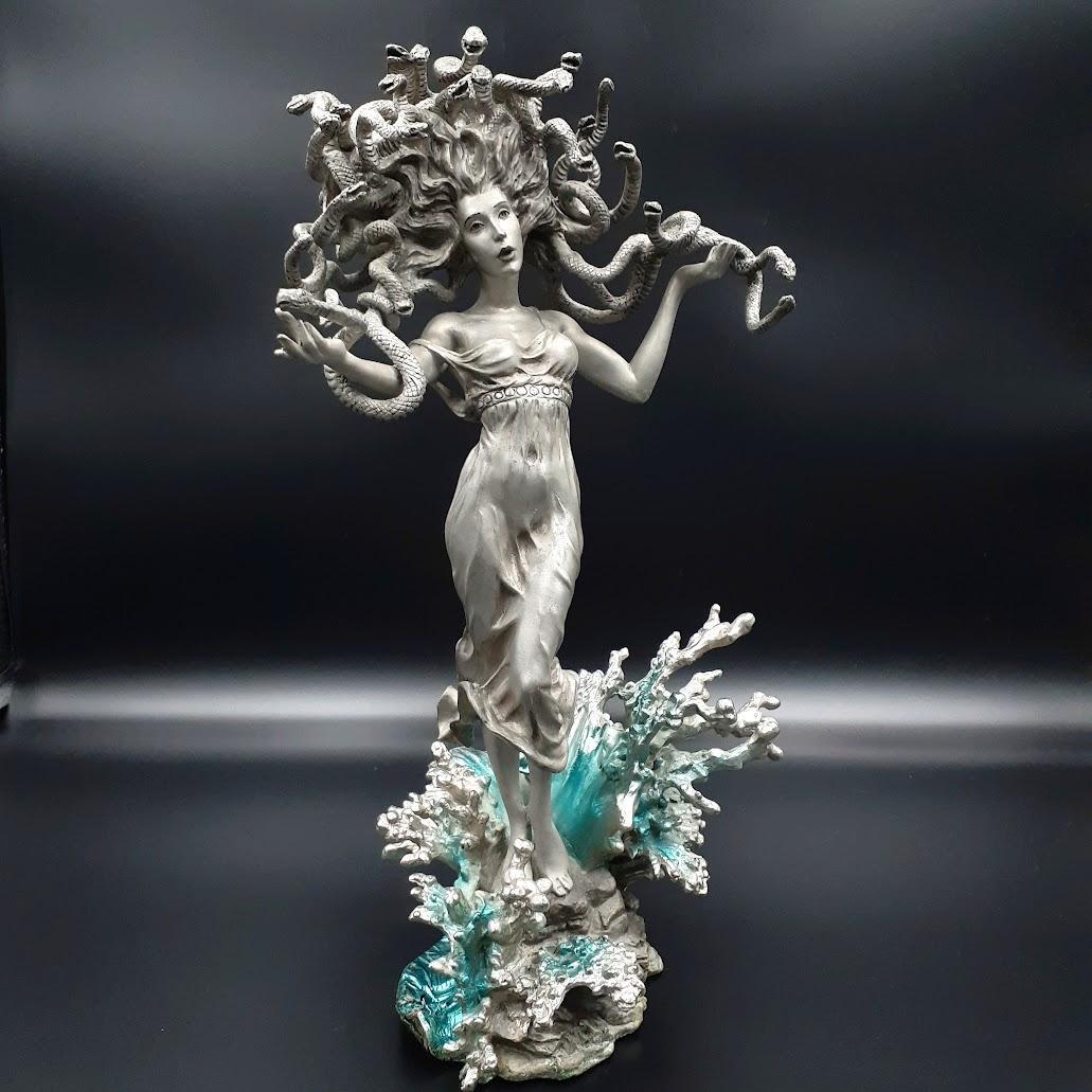 女神 メデューサ 恐ろしくも美しい ギリシャ神話 フィギュリン