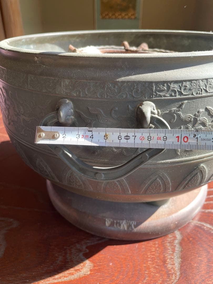 骨董品 希少 鉄製 火鉢 彫刻模様