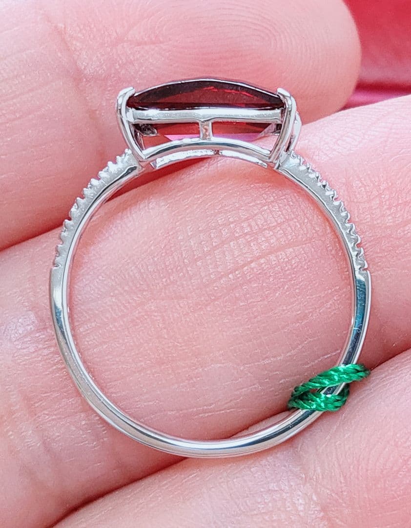 2026新作 未使用品 pt900 天然ガーネット ダイヤモンド リング