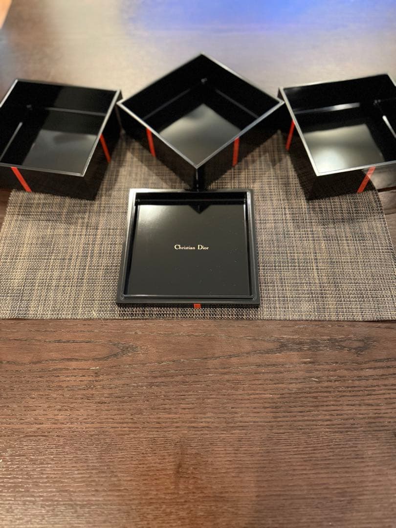 Christian Dior 漆器重箱 3段 リボンデザイン おせち