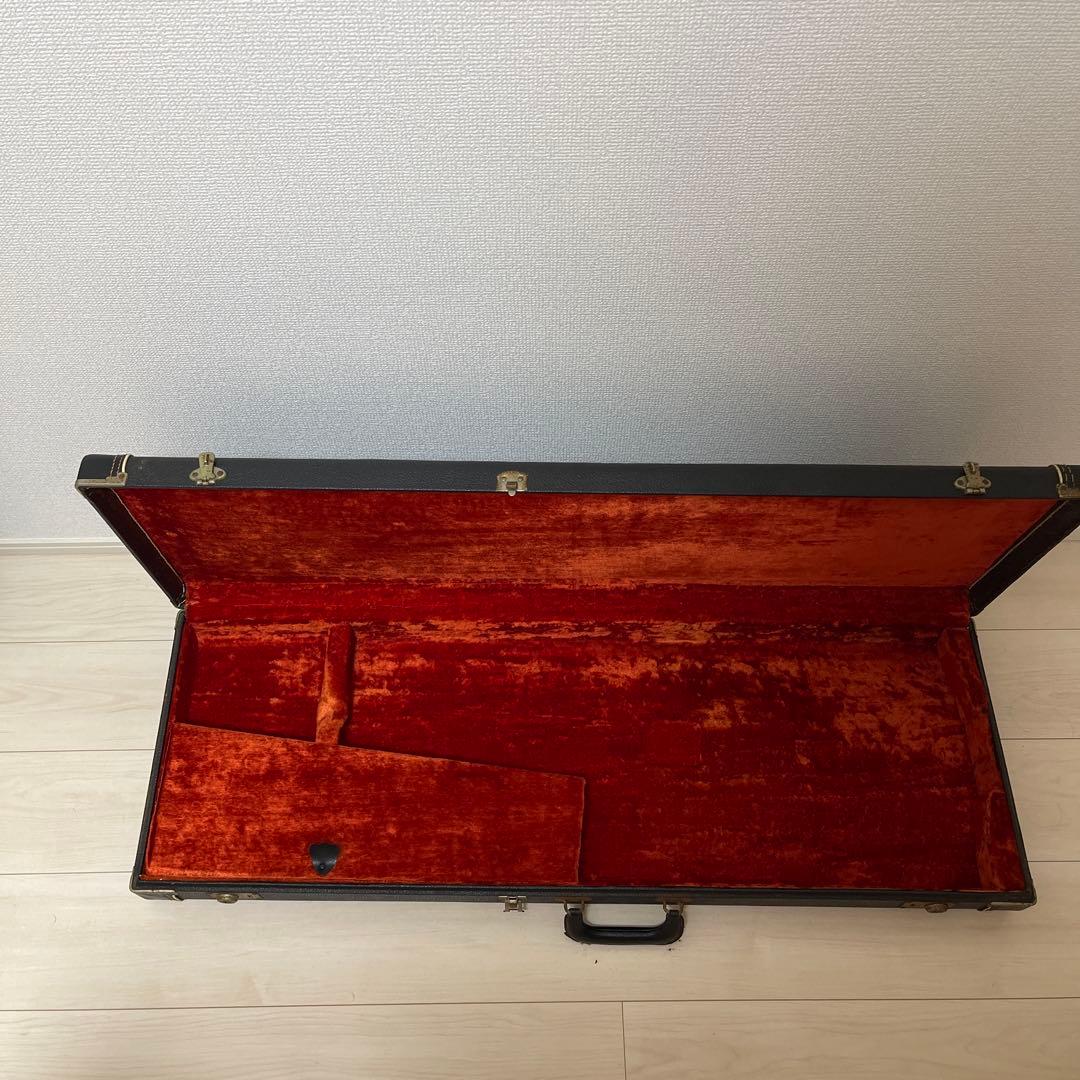【送料込】Fender 70年代ストラトキャスター用ハードケース