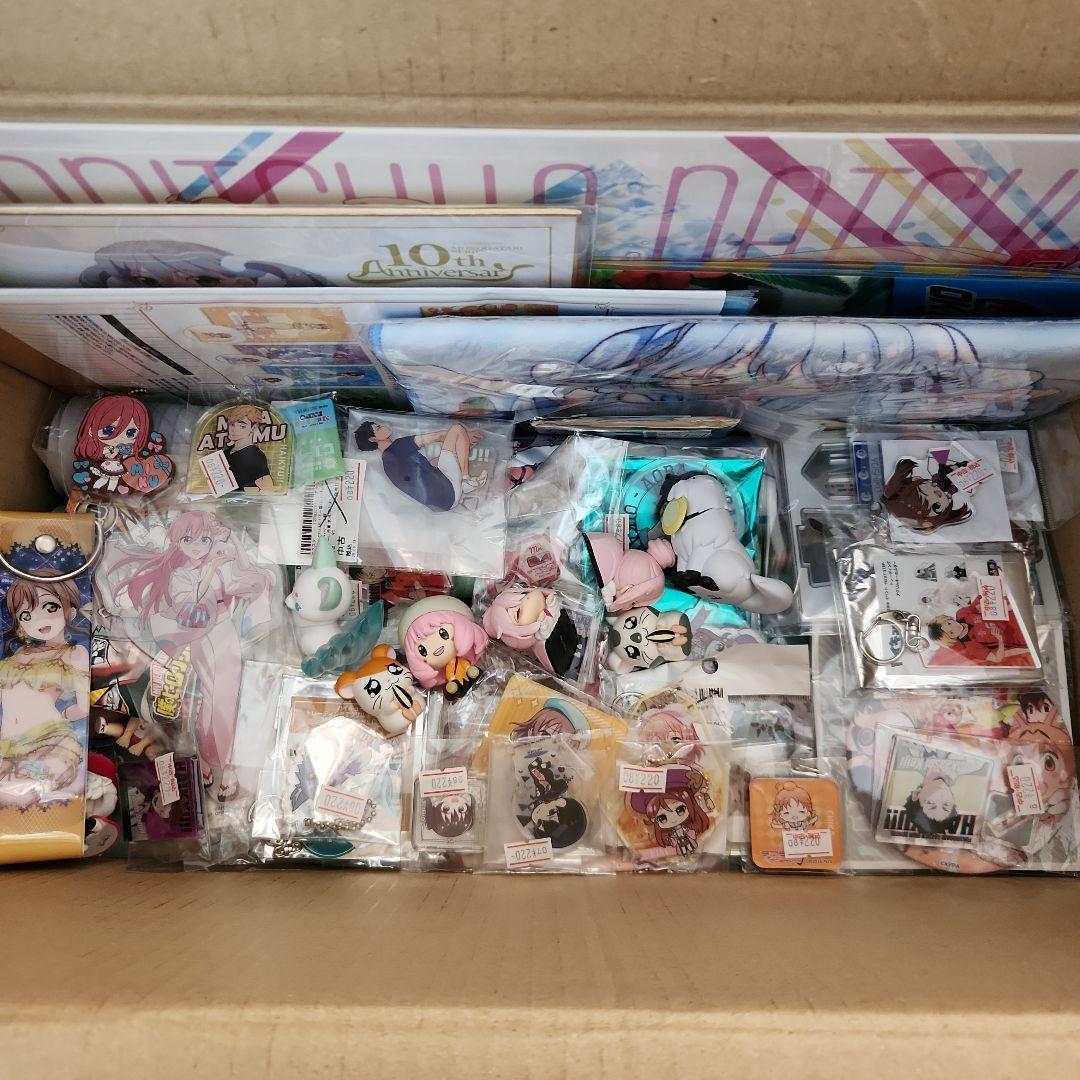 ノンジャンル　アニメグッズ　まとめ売り　270個程度