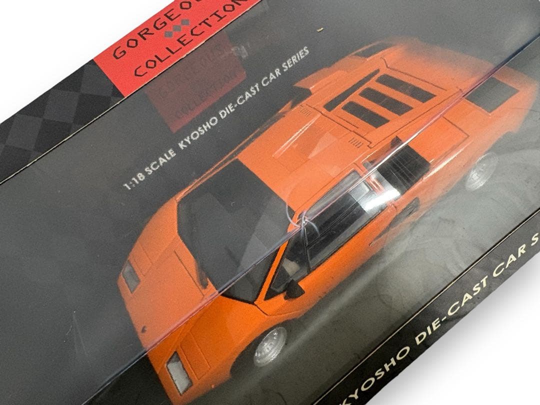 ☆未使用　ランボルギーニ　カウンタック　LP400 1/18 オレンジ　京商