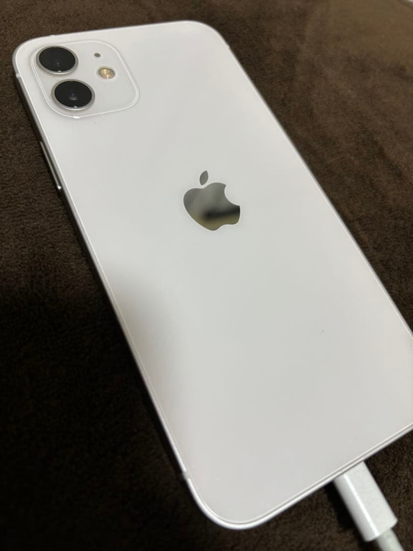 Apple iPhone 12 ホワイト 画面ひび割れあり 公式通販 iPhone 12