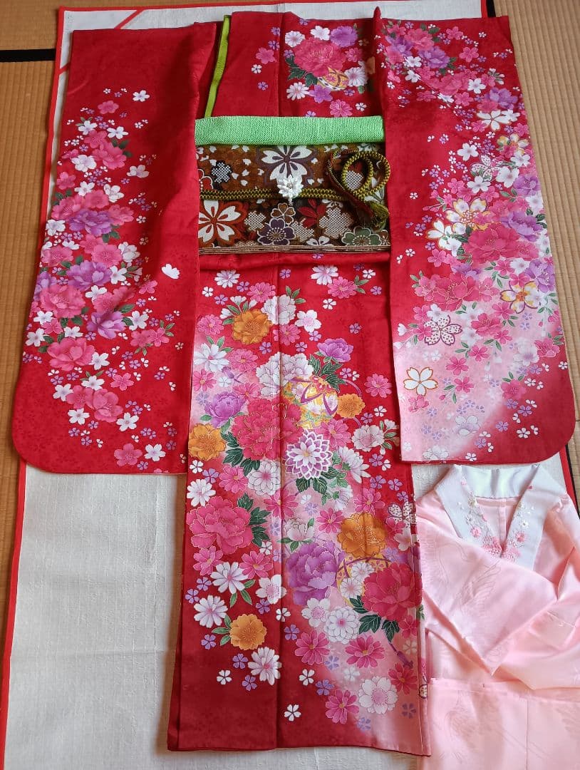振袖フルセット 現代 華やか やや小柄 かわいい 正絹 金駒刺繍 赤 裄66