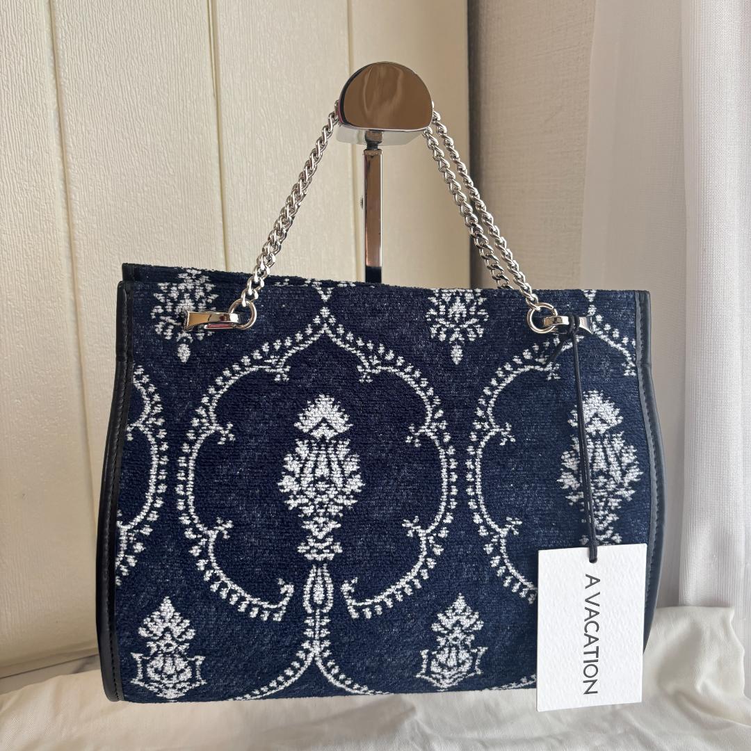 【新品未使用】A VACATION　TEARS　チェーンハンドバッグ　ネイビー