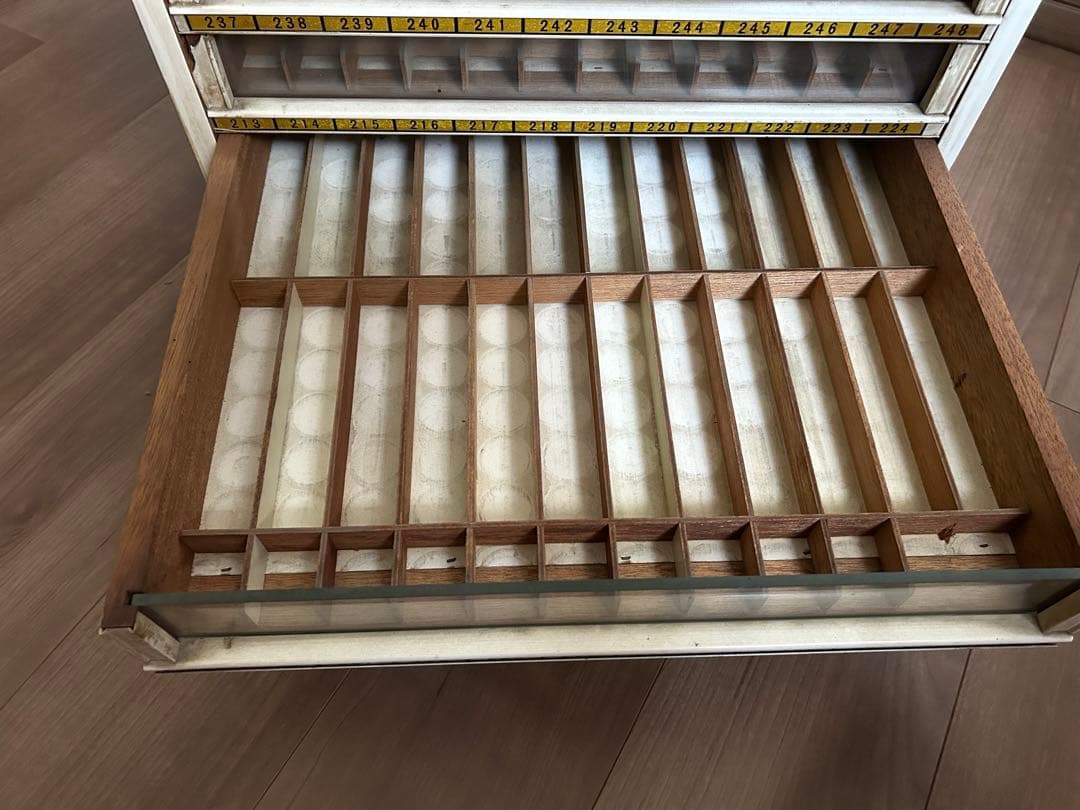 糸ケース 什器 糸 未使用 ダルマミシン 収納棚 引出し レトロ 陳列棚