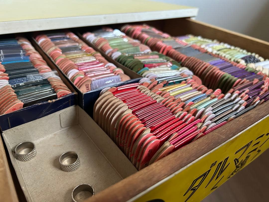 糸ケース 什器 糸 未使用 ダルマミシン 収納棚 引出し レトロ 陳列棚