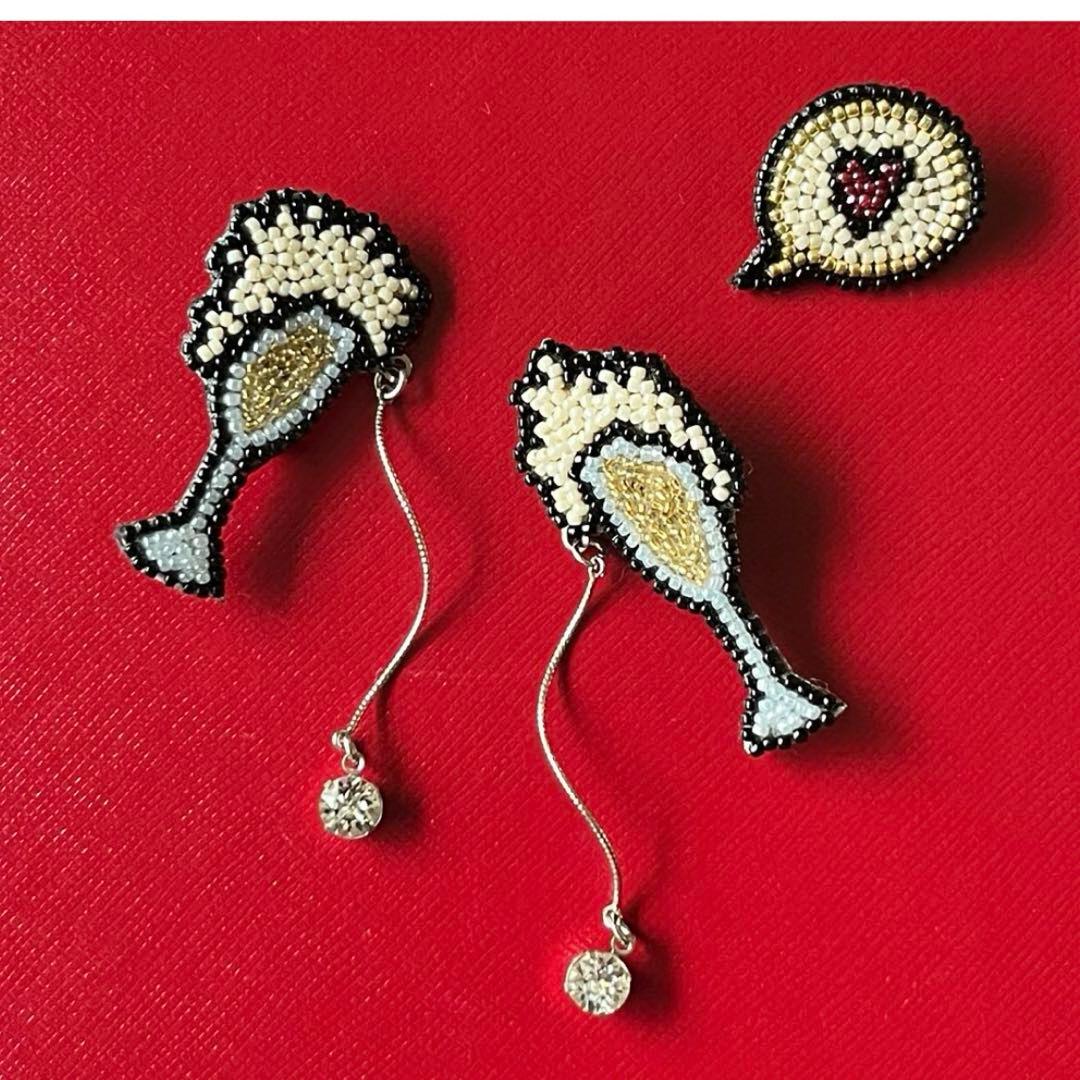 小林モー子さんシャンパンブローチ