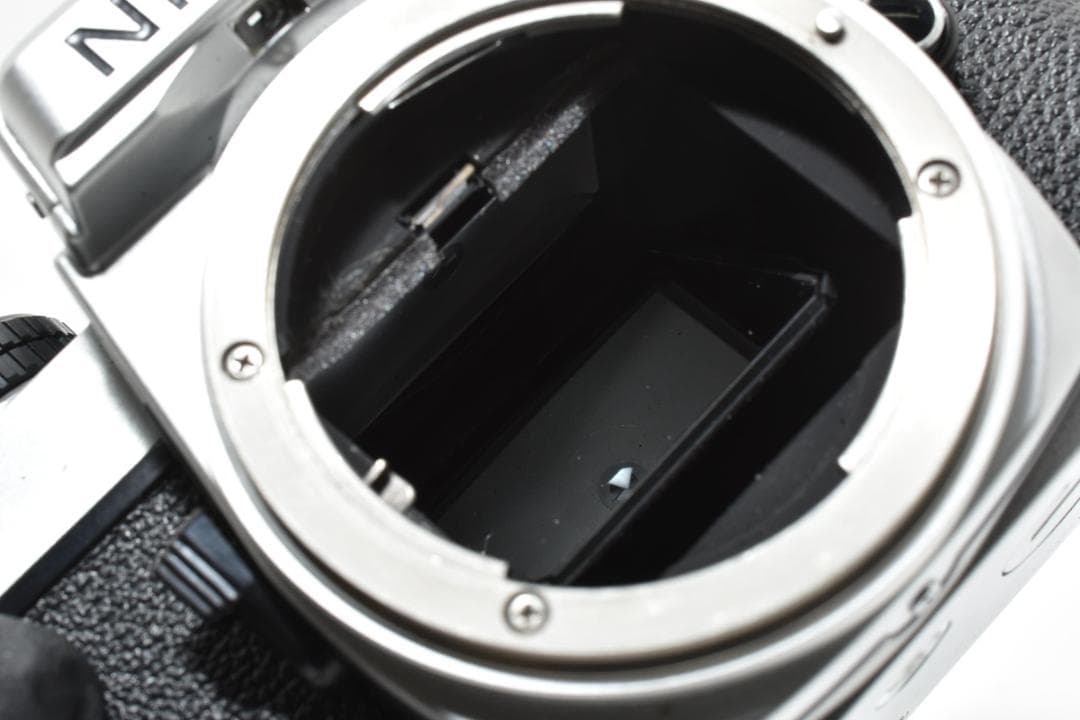 ☆各部モルト張り替え済・超美品☆ ニコン Nikon FE ボディ #21256