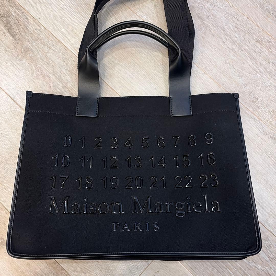 イ*グ様 Maison Margiela ブラックショルダーバッグ カレンダー