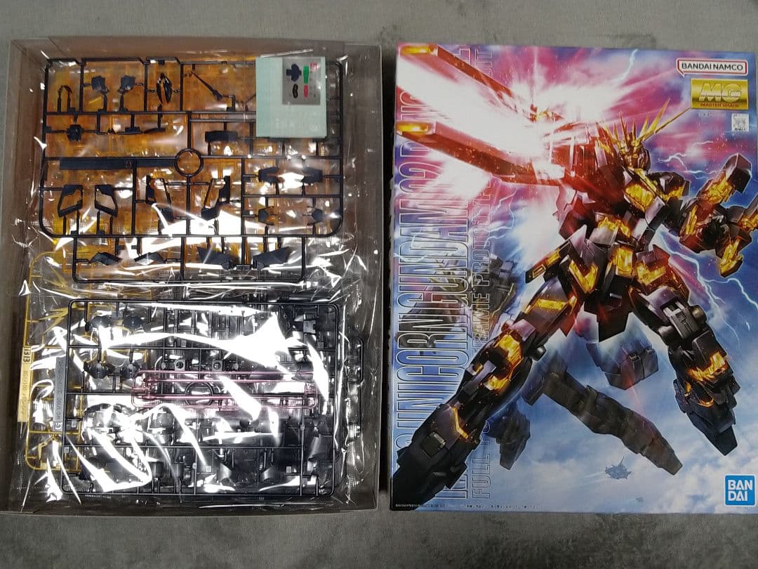 MG ガンプラまとめ売り ユニコーンガンダム バンシィ バンシィ・ノルン