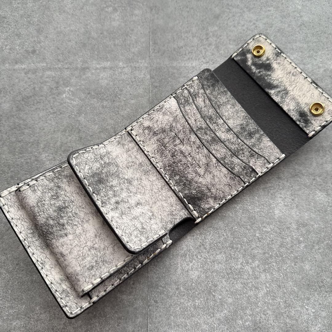 【3つ折りトラッカーウォレット】本革ハーフウォレット　マルゴーフォグ ネロ　黒