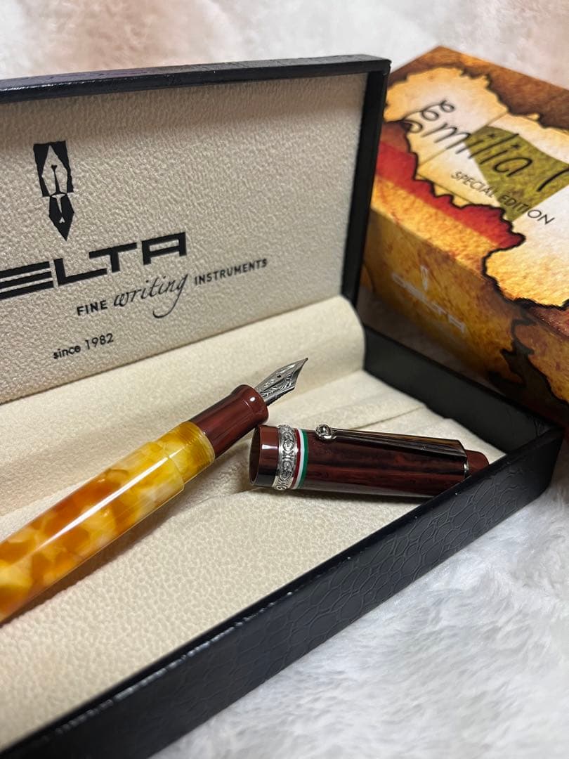 ☆日本限定50本 新品未使用 デルタ 万年筆 エミリアロマーニャ ニブF