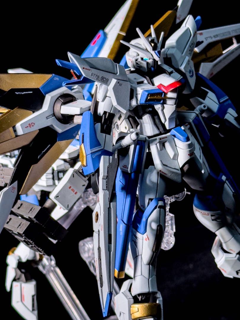 HG 1/144 ライジングフリーダムガンダム ミキシング 塗装済み完成品
