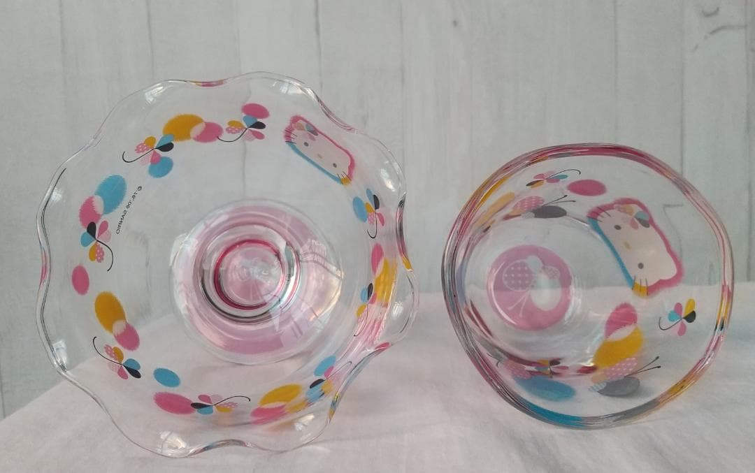 キティ　デザートグラス　ガラスボウル　皿　食器　蝶　クローバー　箸スプーン付き