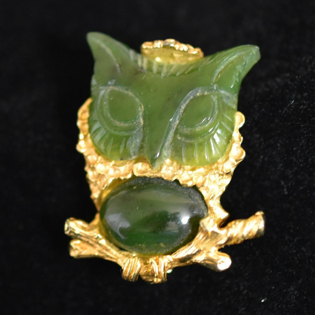 ヴィンテージ スワボダ SWOBODA刻印 翡翠のふくろう/梟のブローチ