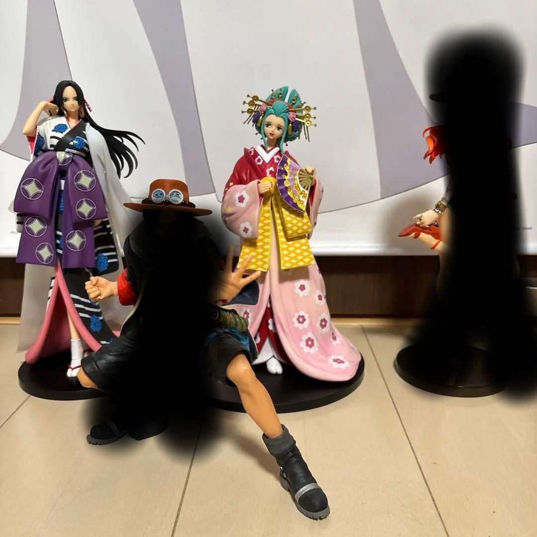 まとめ売り】ワンピース フィギュア 4体セット - メルカリ