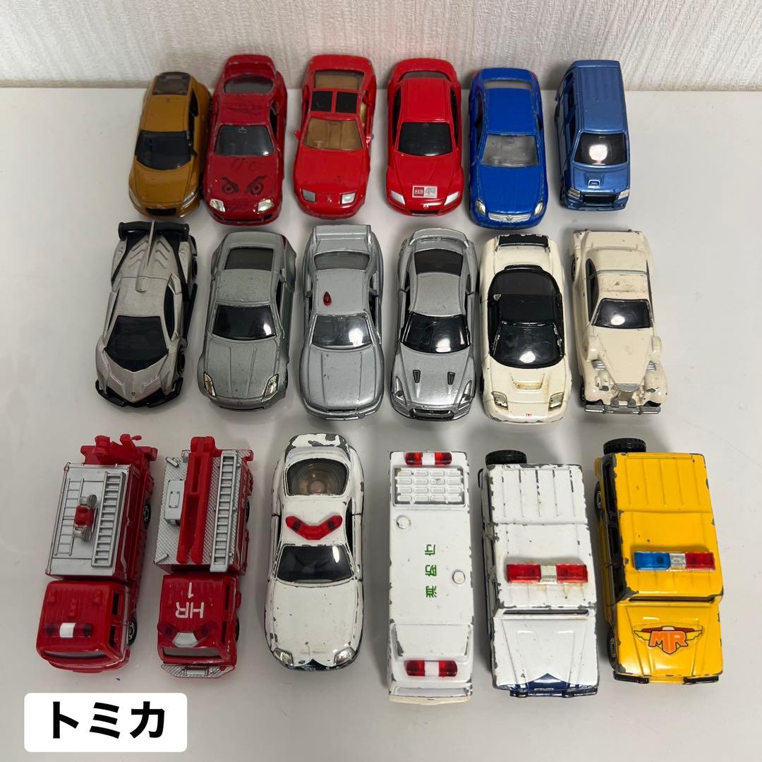 トミカ その他のミニカー多数　おでかけバック