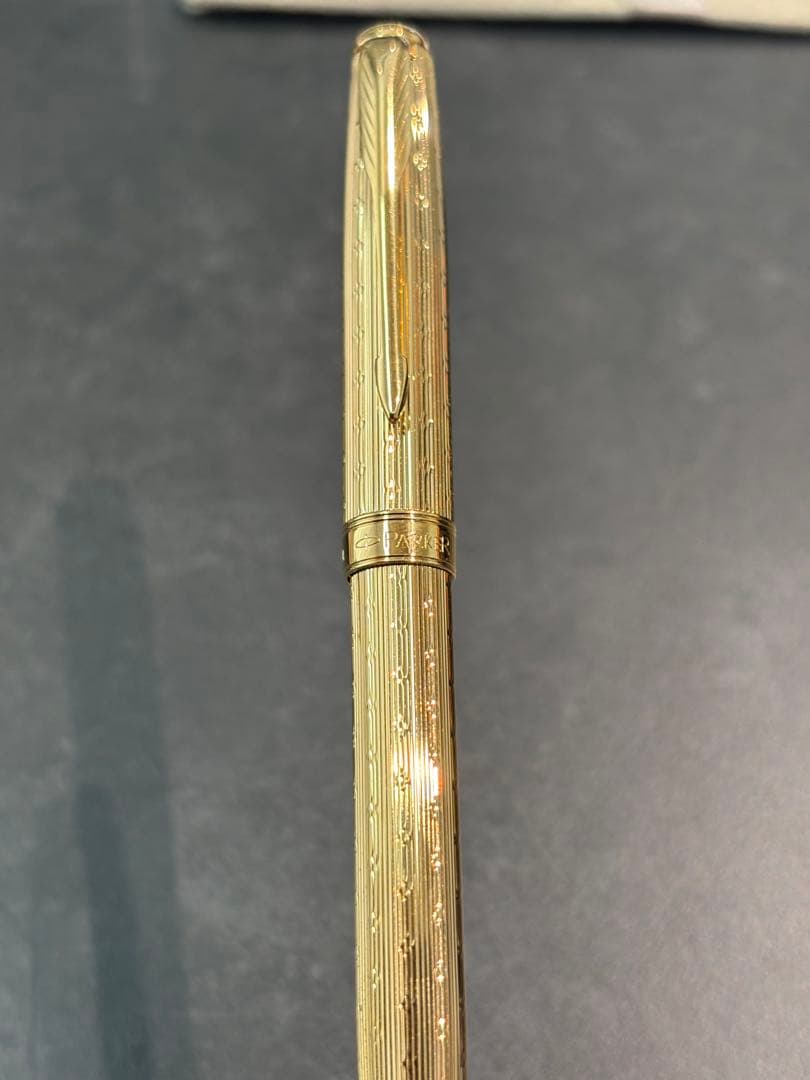 Parker ボールペン 2本セット ゴールド ケース付き - メルカリ