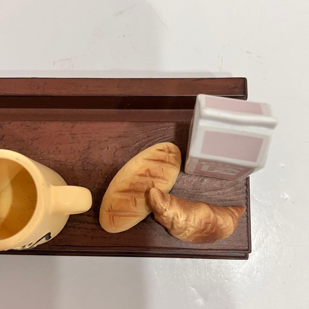 スタジオジブリ 魔女の宅急便 カレンダー 2018 コリコの街でお買い物　ジジ