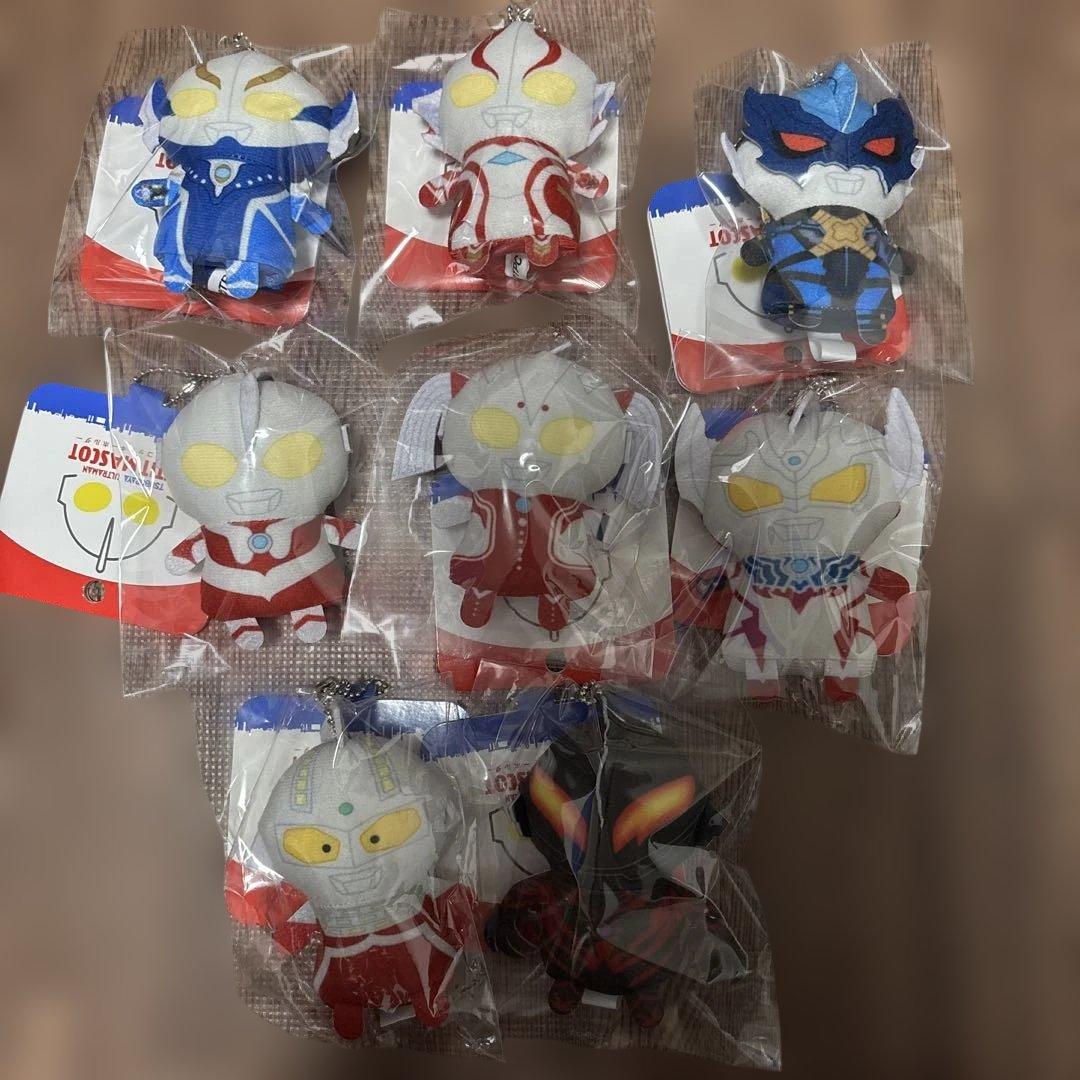 ウルトラマン プチマスコットキーホルダー 8体セット 早い者勝ち