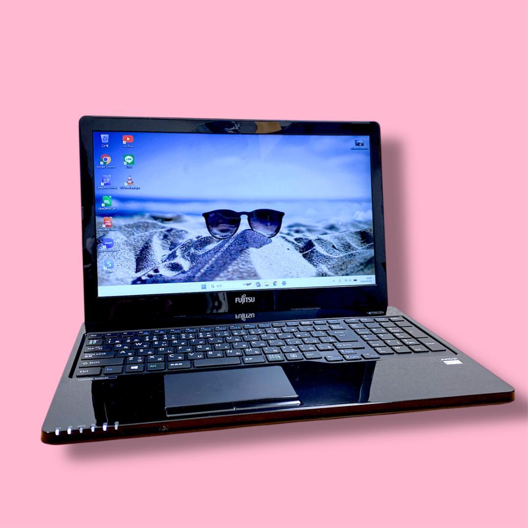美品✨SSD メモリ8 Win11 すぐ使える富士通ノートパソコン 黒 カメラ