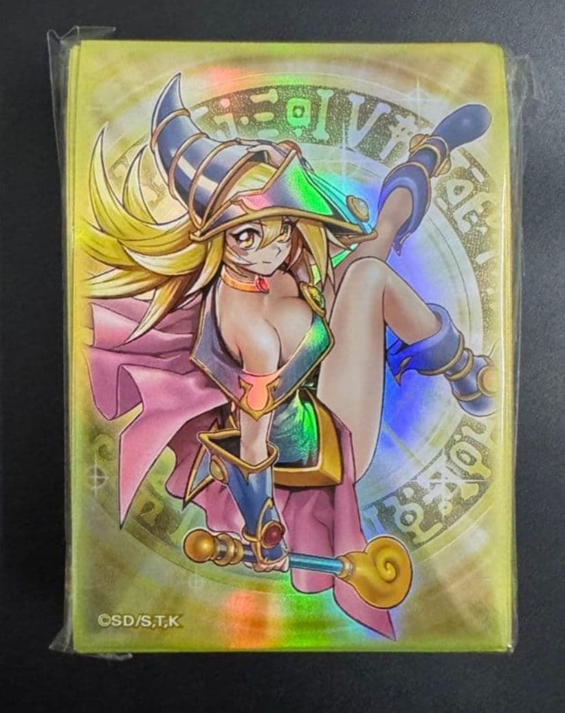 【海外限定】遊戯王 魔術師の弟子ブラック・マジシャン・ガール スリーブ 100枚 海外限定】遊戯王 魔術師の弟子ブラック・マジシャン・ガール スリーブ