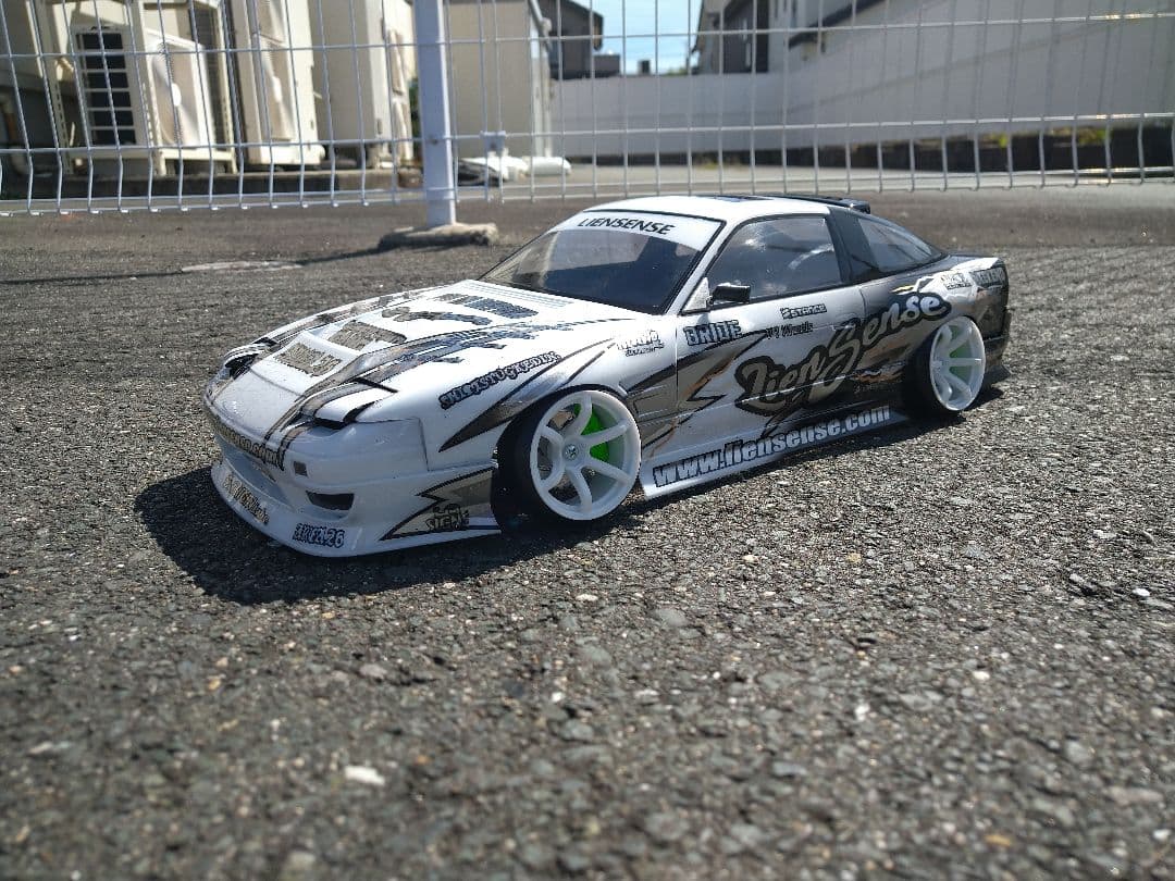 アディクション D-MAX 180SX 製作済新品ラジコンボディ - メルカリ