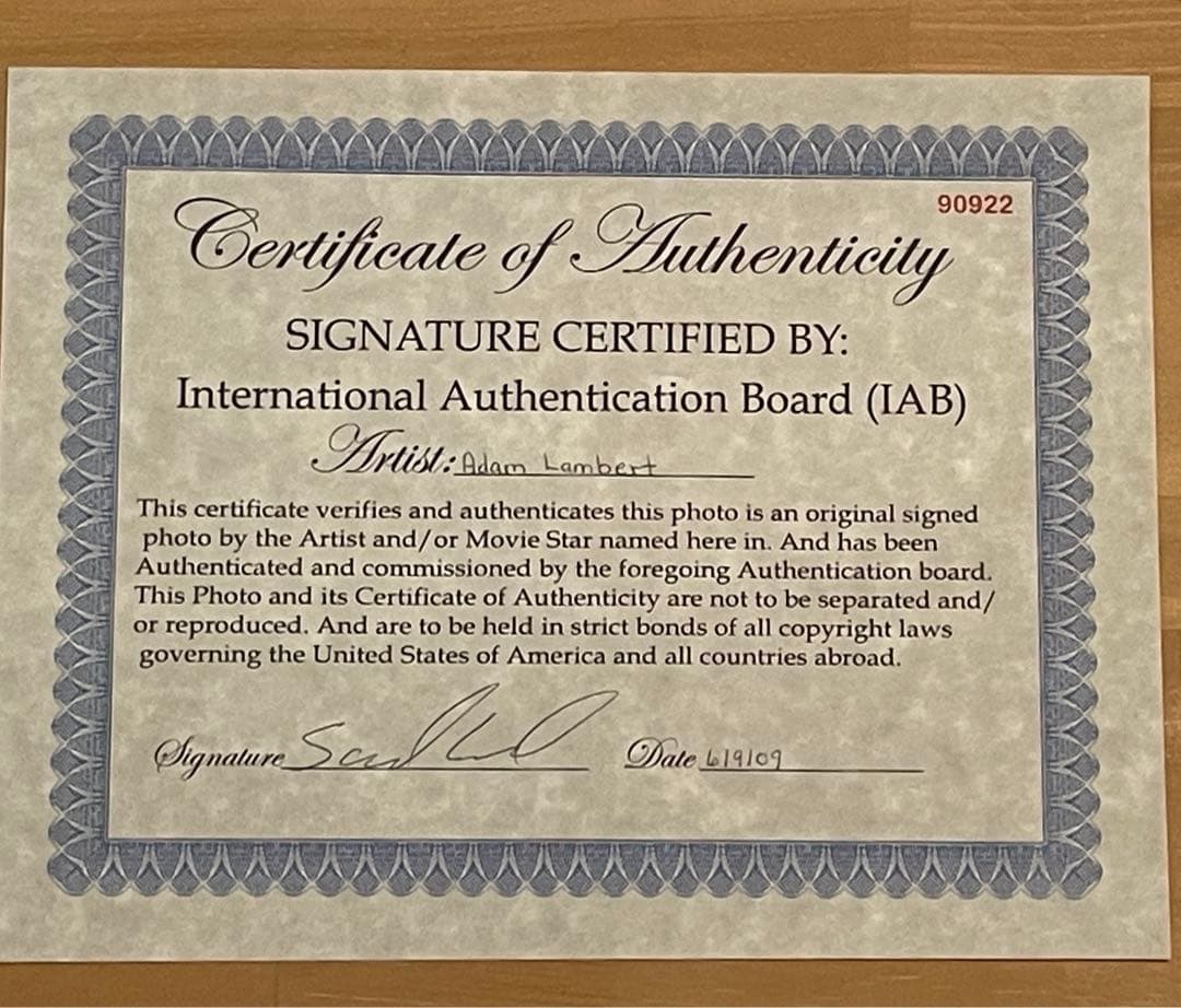 アダム・ランバート Queen 大判 サイン入り写真 + Certificate