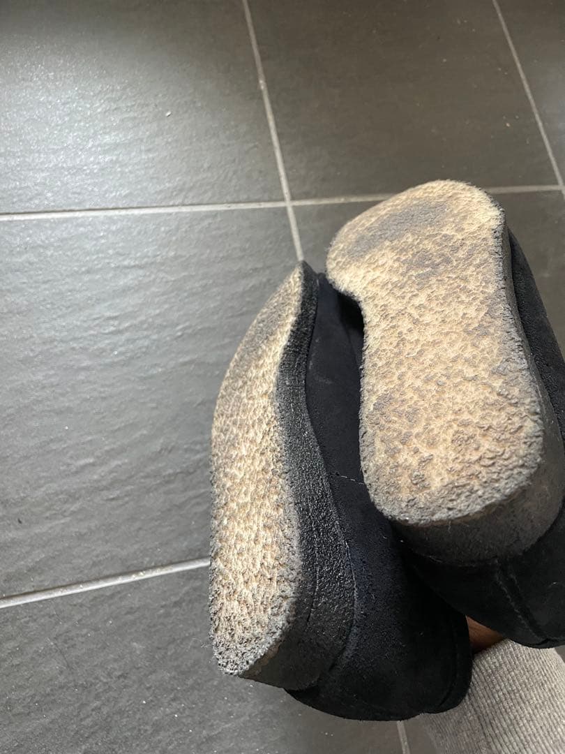 週末限定！2回着用！クラークスオリジナルズ　スエードワラビーシューズ 26.5