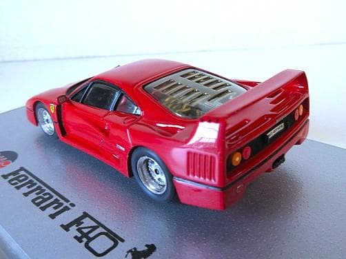 特価 AMR (1/43) フェラーリ F40