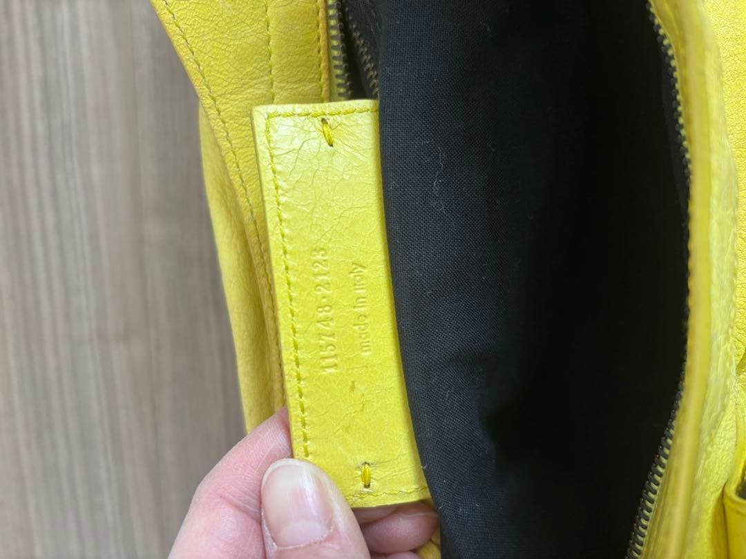 【汚れあり】　BALENCIAGAシティ　イエロー